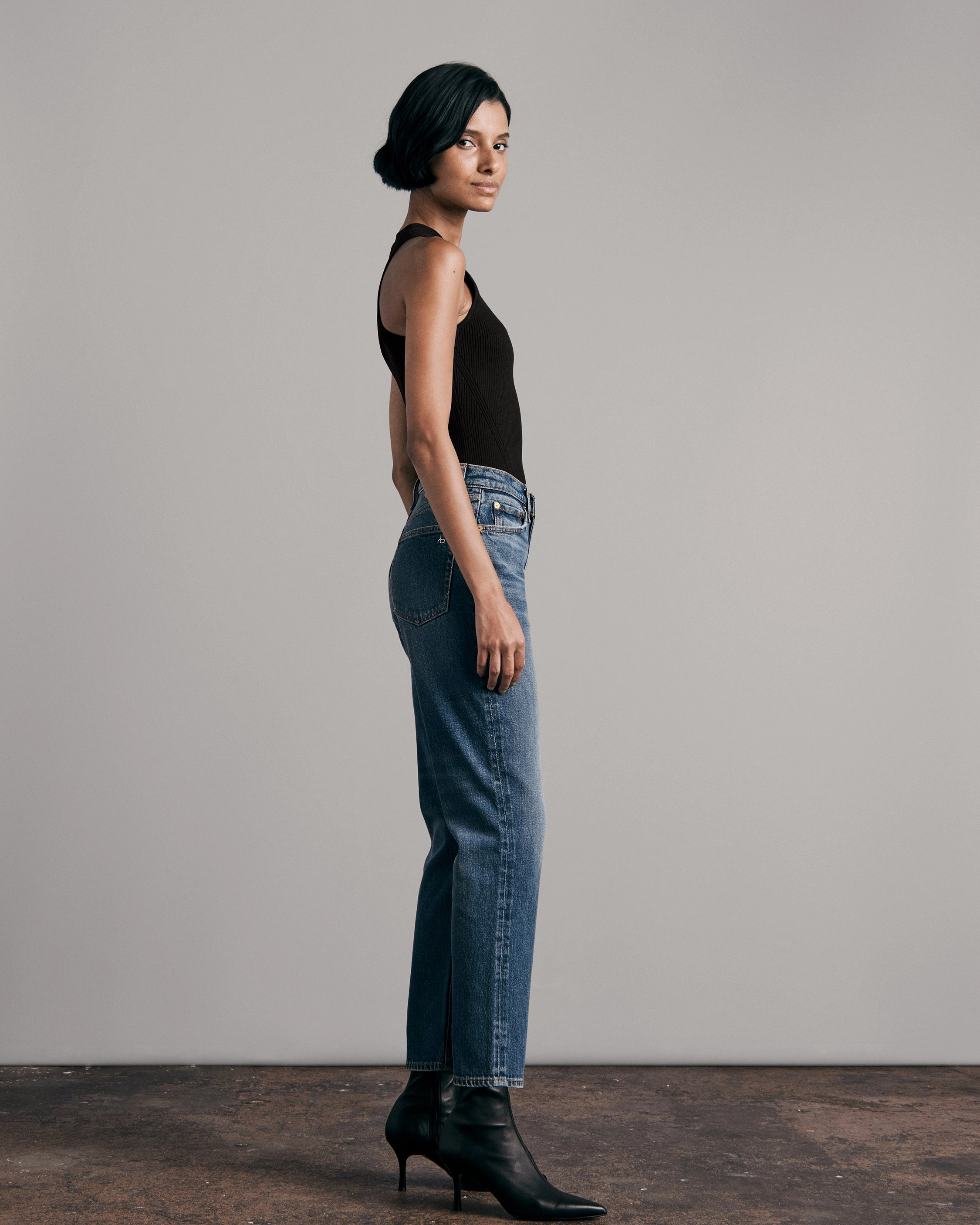 Asher Keyhole Tank