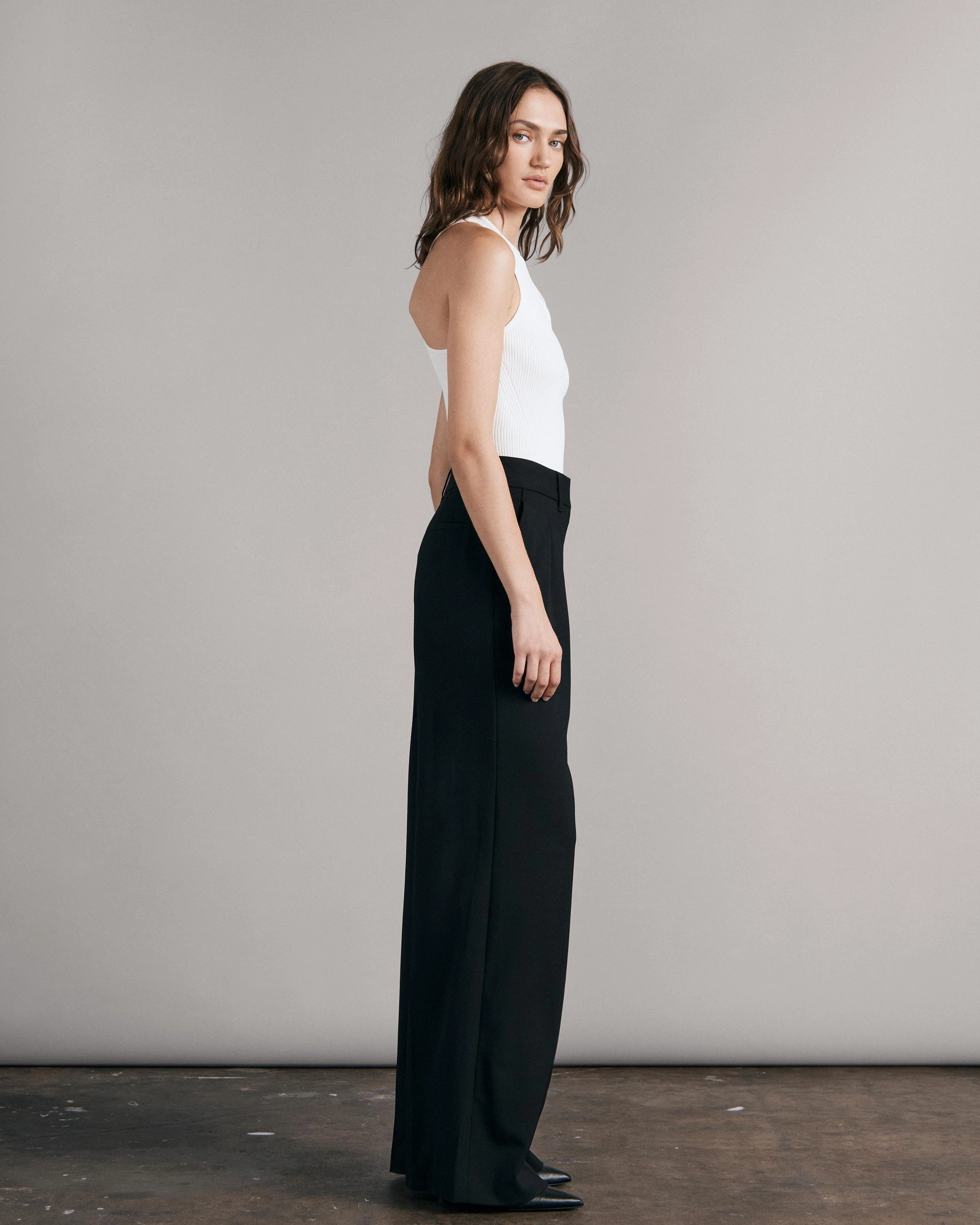 Asher Keyhole Tank