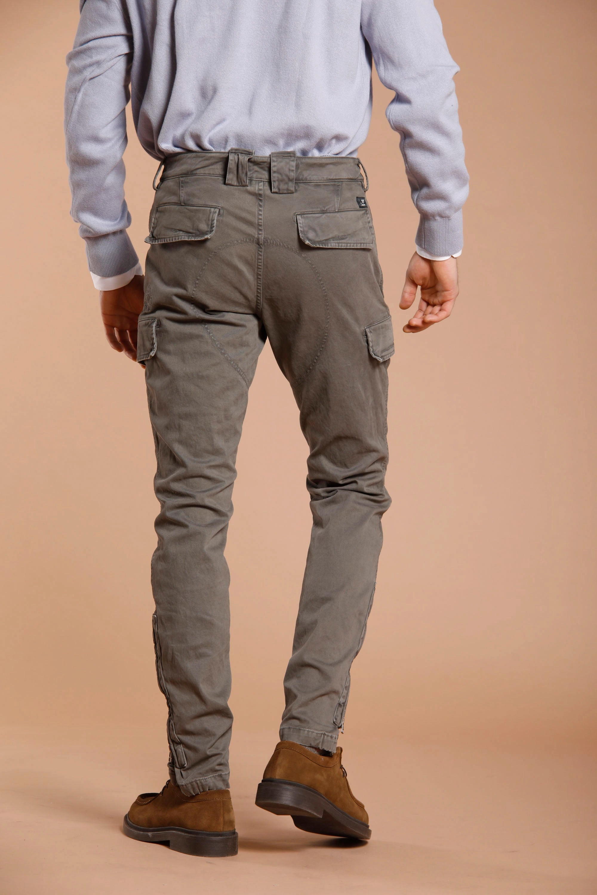 Bolivia men's cargo pants in gabardine regular fit 