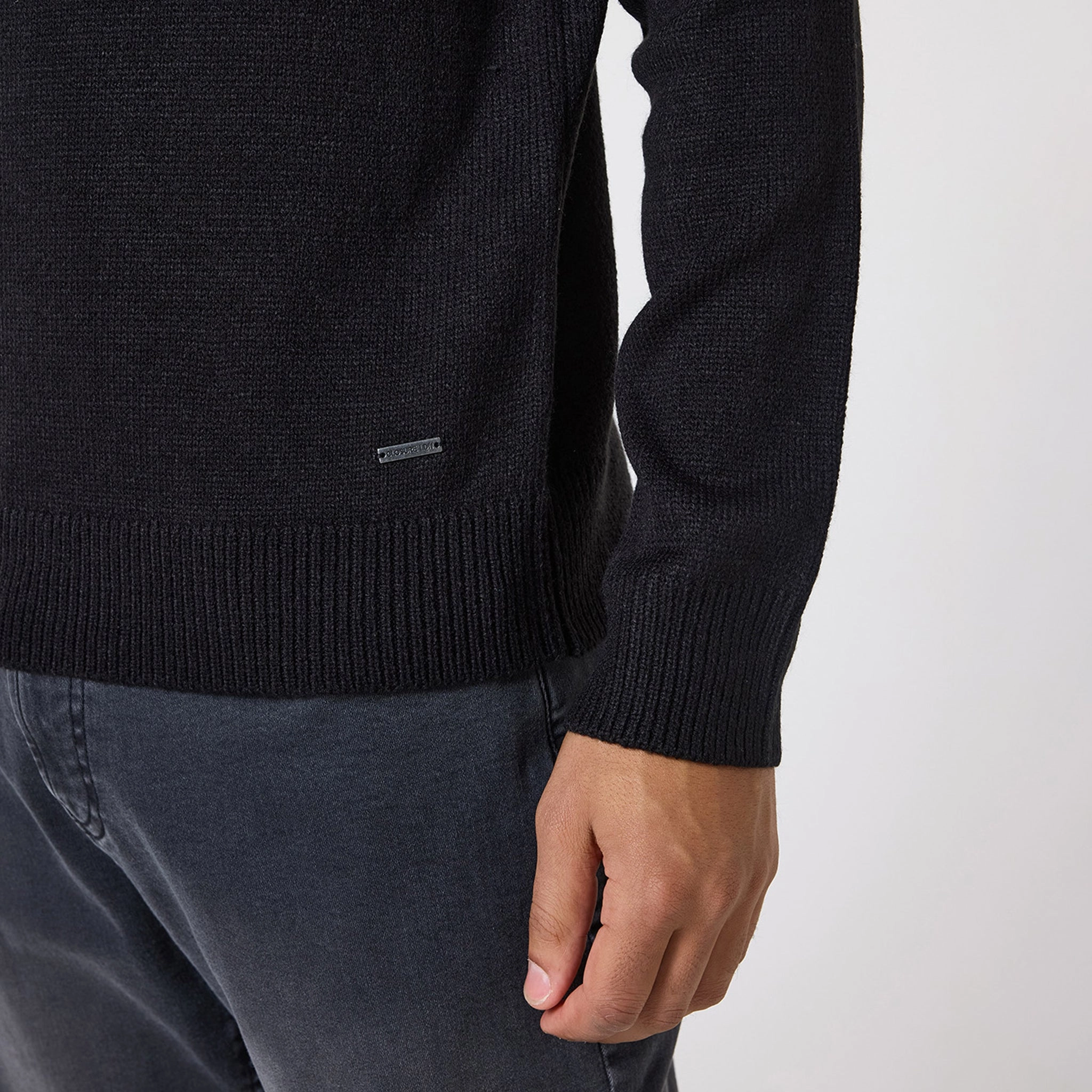 Knit 1/4 Zip Funnel Neck | Black