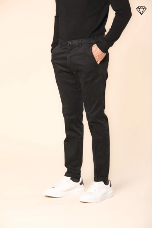 Osaka men's chino pants in cotton modal stretch carrot fit ①
