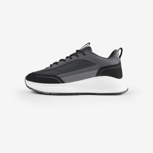 Premium Tech Runner | Black White
