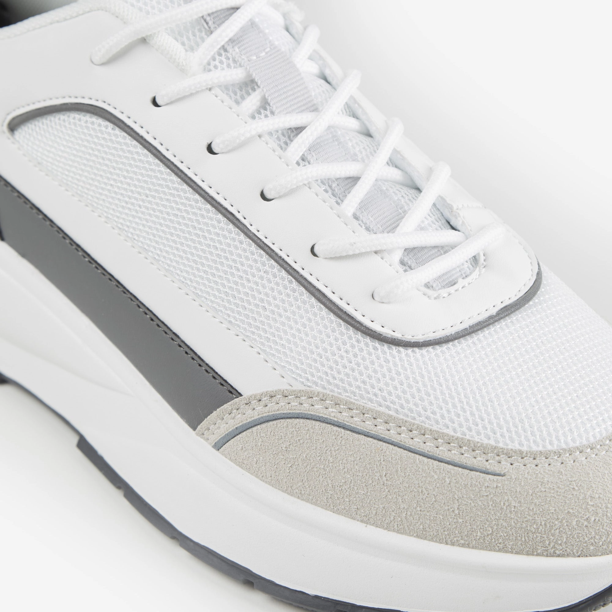 Premium Tech Runner | White Charcoal