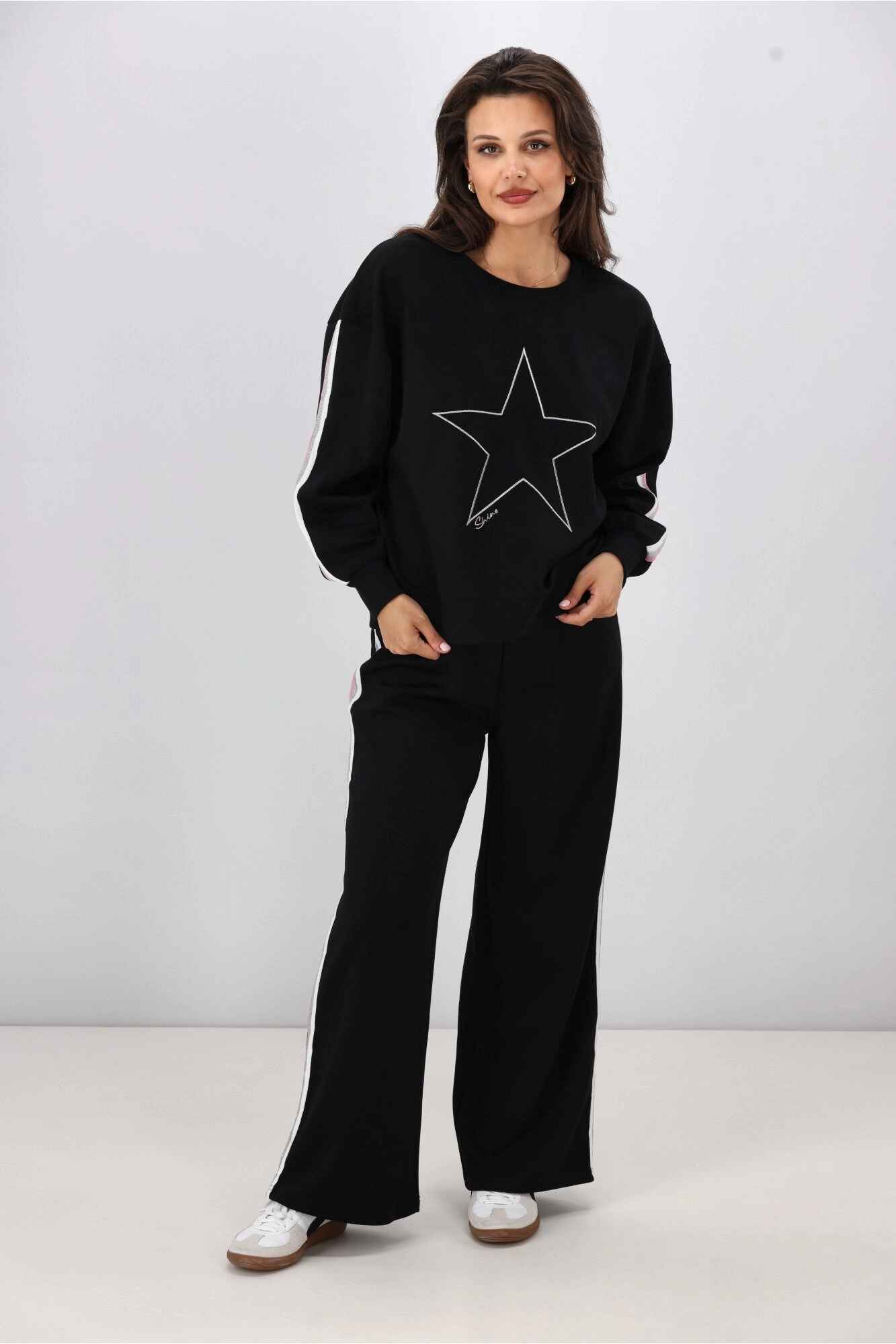 Shine On Label Keara Star Crew Black