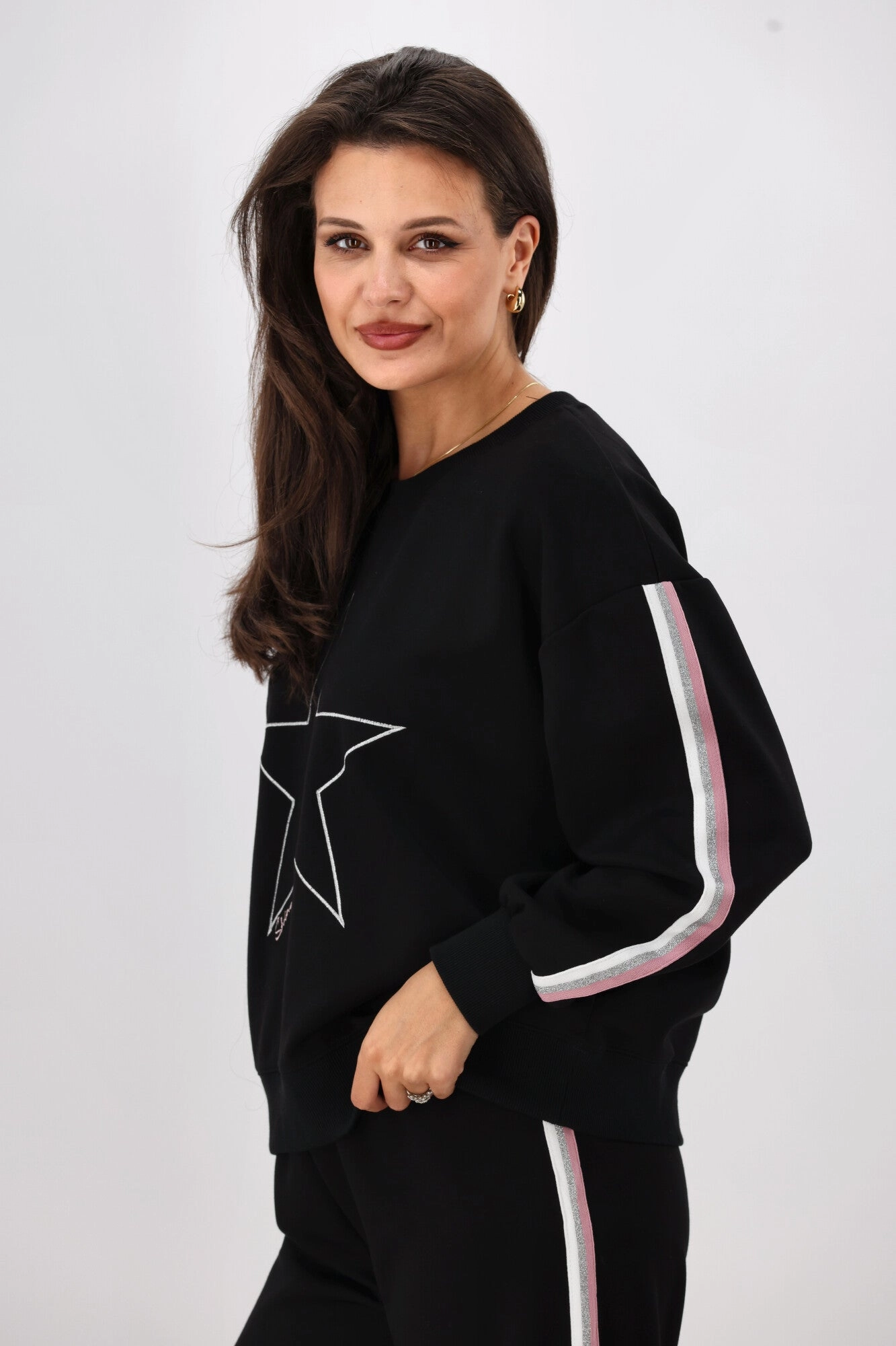 Shine On Label Keara Star Crew Black