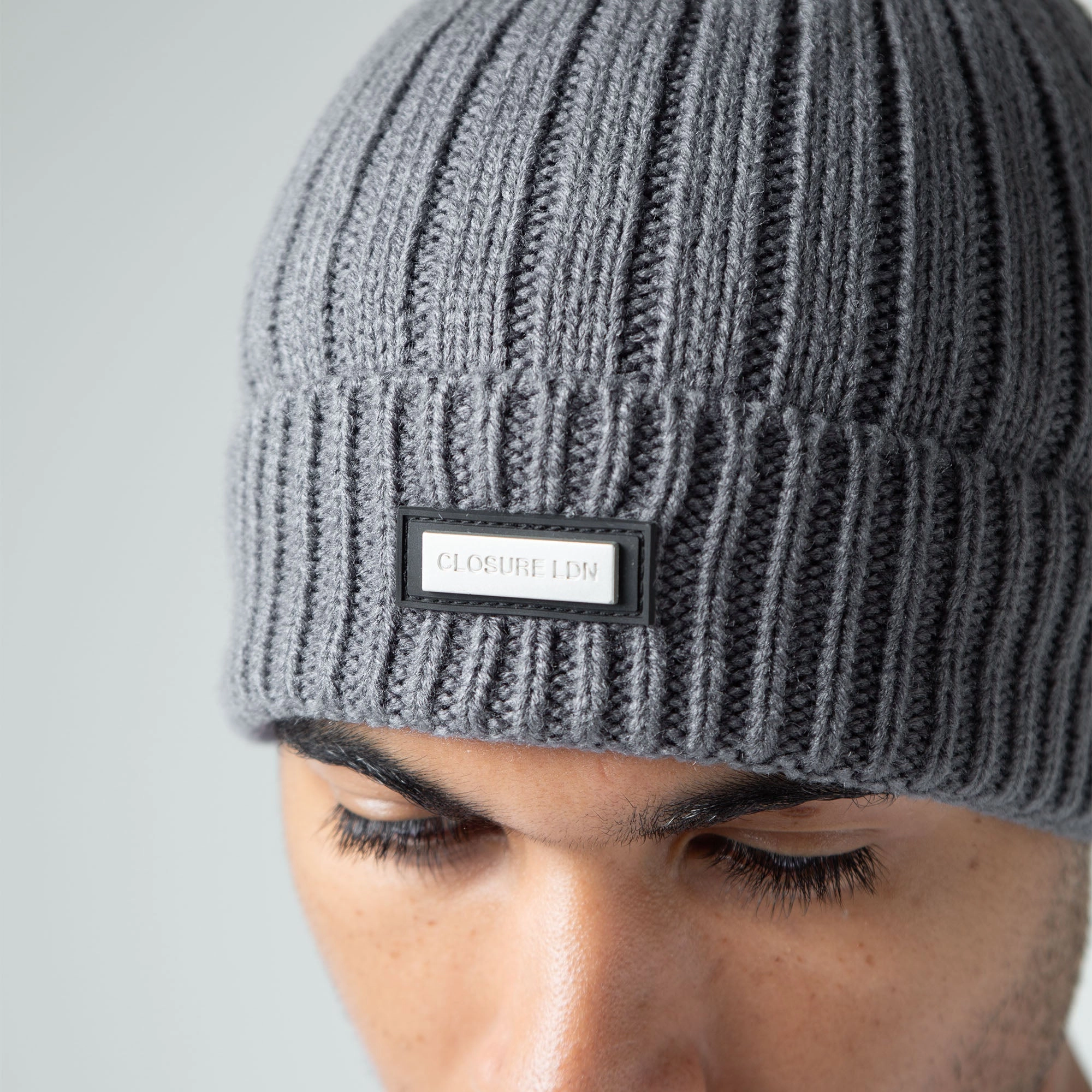 Smart Metal Badge Beanie | Charcoal