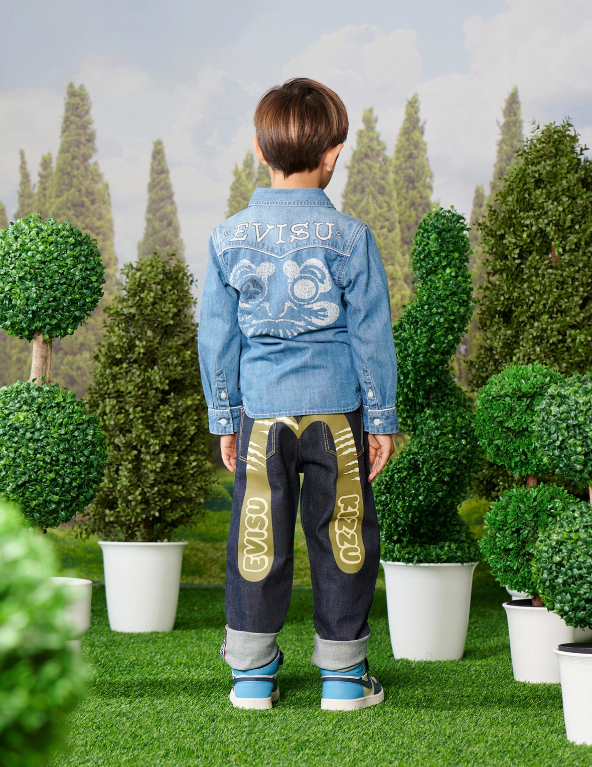 Spade Daruma and Logo Print Regular Fit Denim Shirt Jacket