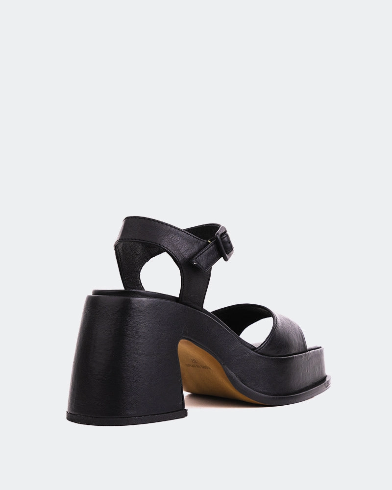 Valtos Black Leather