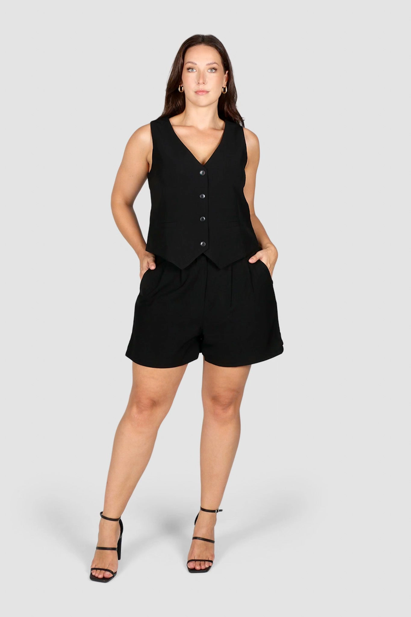 WYATT SHORT BLACK